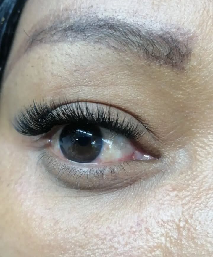 Hybrid Lashes Example 2